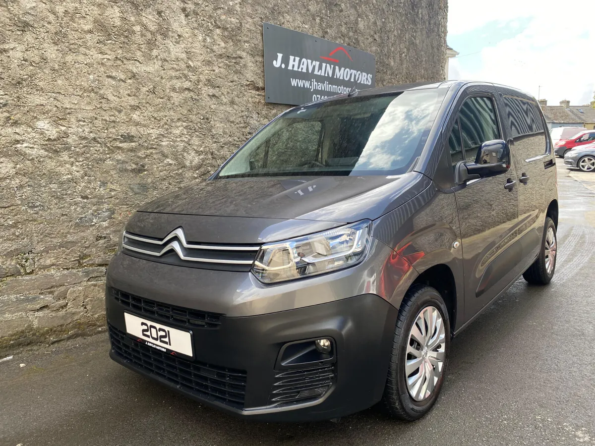 Nov 2021 Citroen Berlingo Eprise Pro 100 6 speed - Image 4
