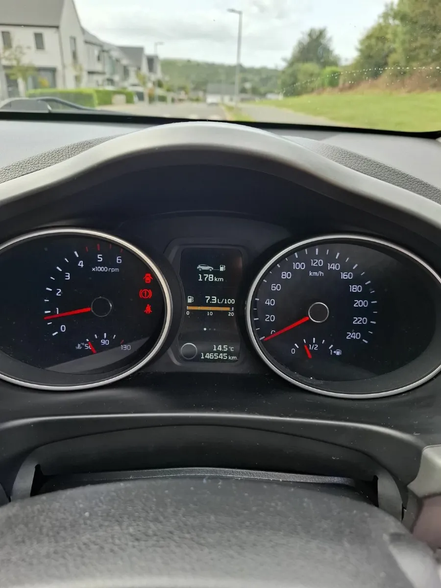 Kia Sportage 2015 High-spec Low-KMs - Image 3
