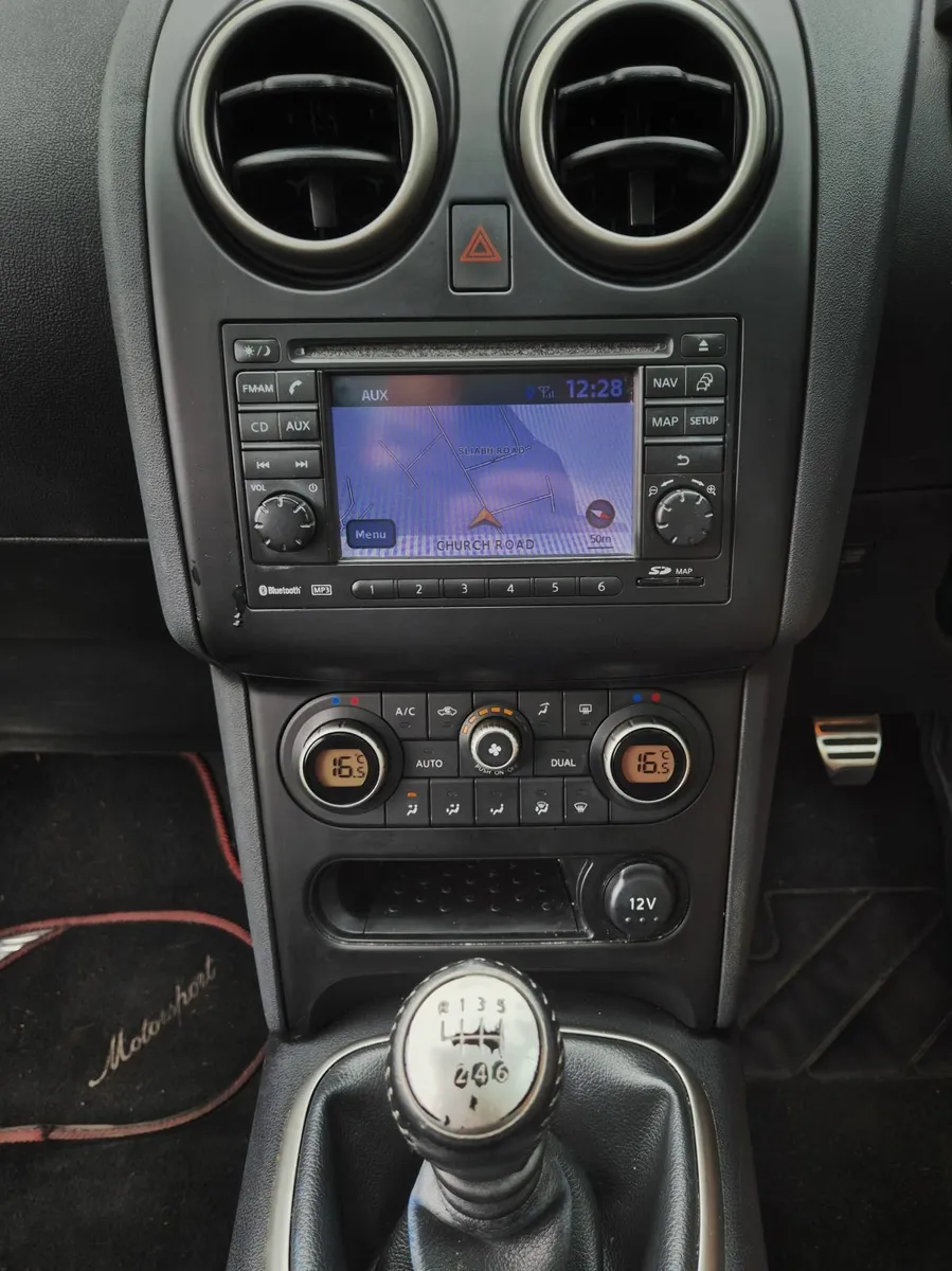 Nissan Qashqai 2011 - Image 4