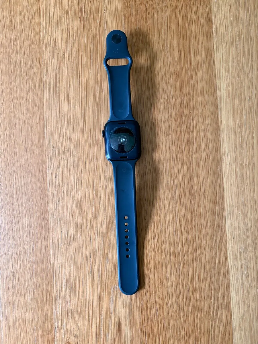 Apple Watch SE GPS 44MM - Image 3