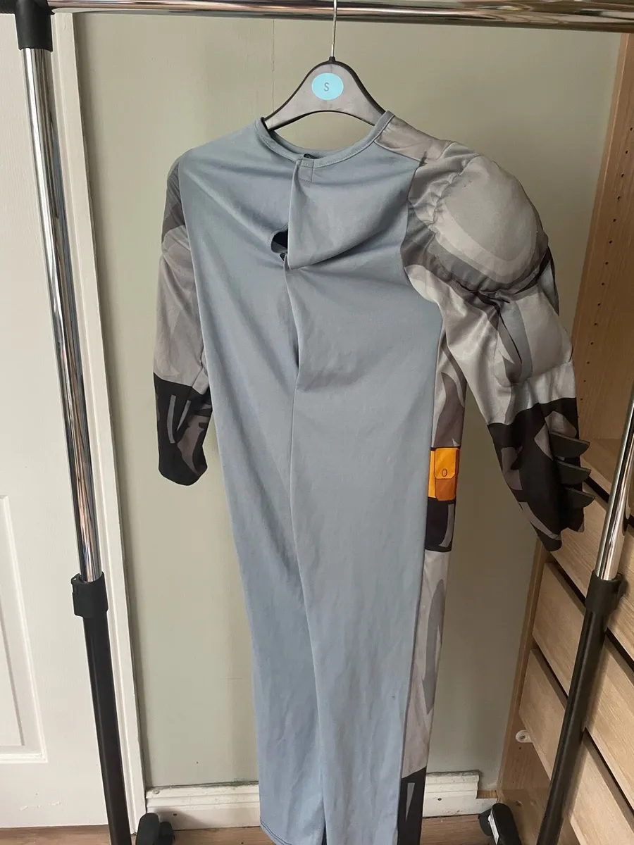 Batman costume (age 7-8) - Image 3