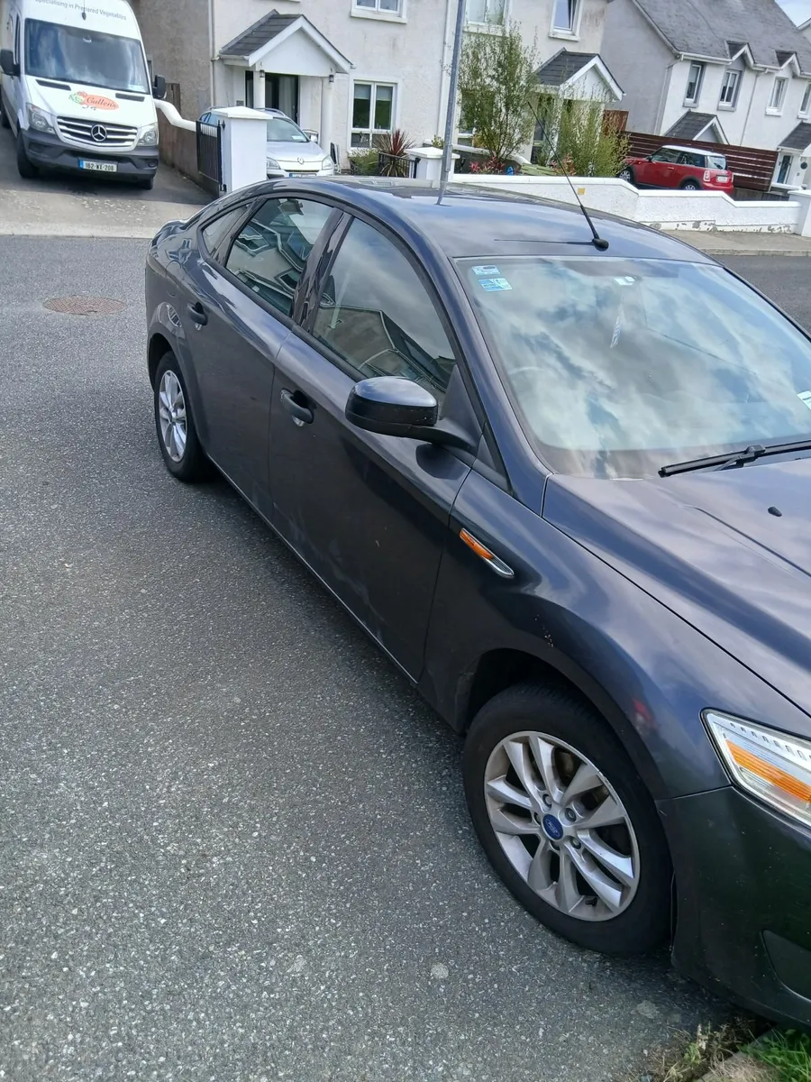 Ford Mondeo 2010 read add - Image 1
