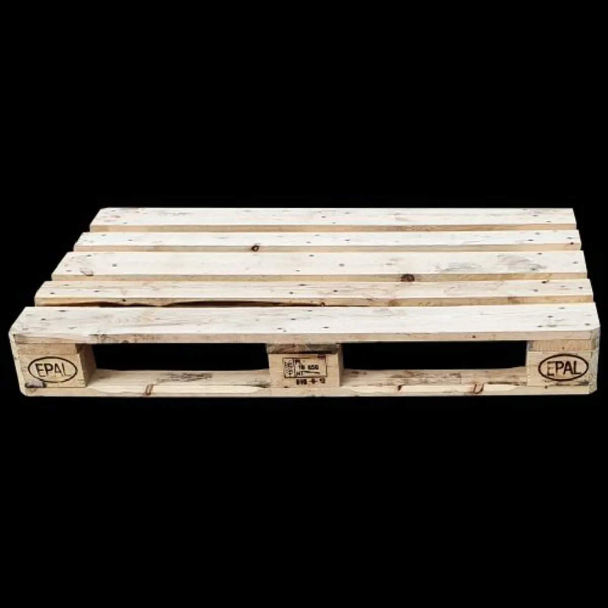 WANTED .six good wooden pallets
