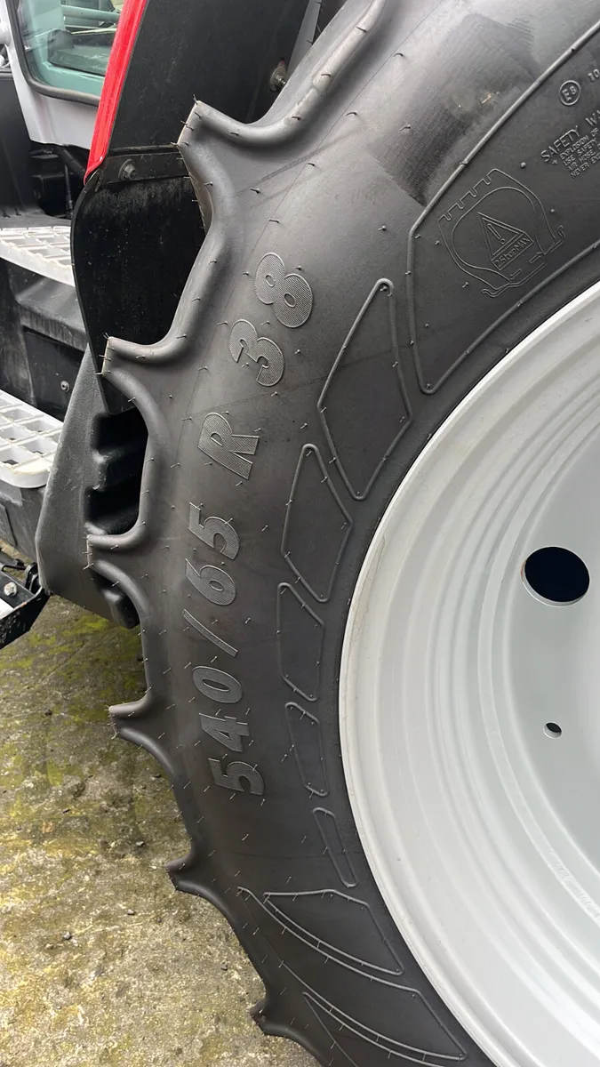 Massey Ferguson 5s.145 Creep Gear - Image 4
