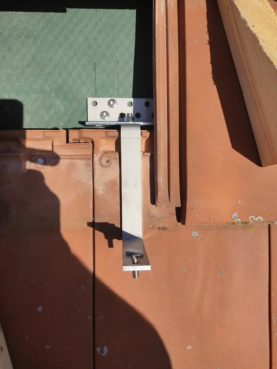 Solar hooks - Image 1