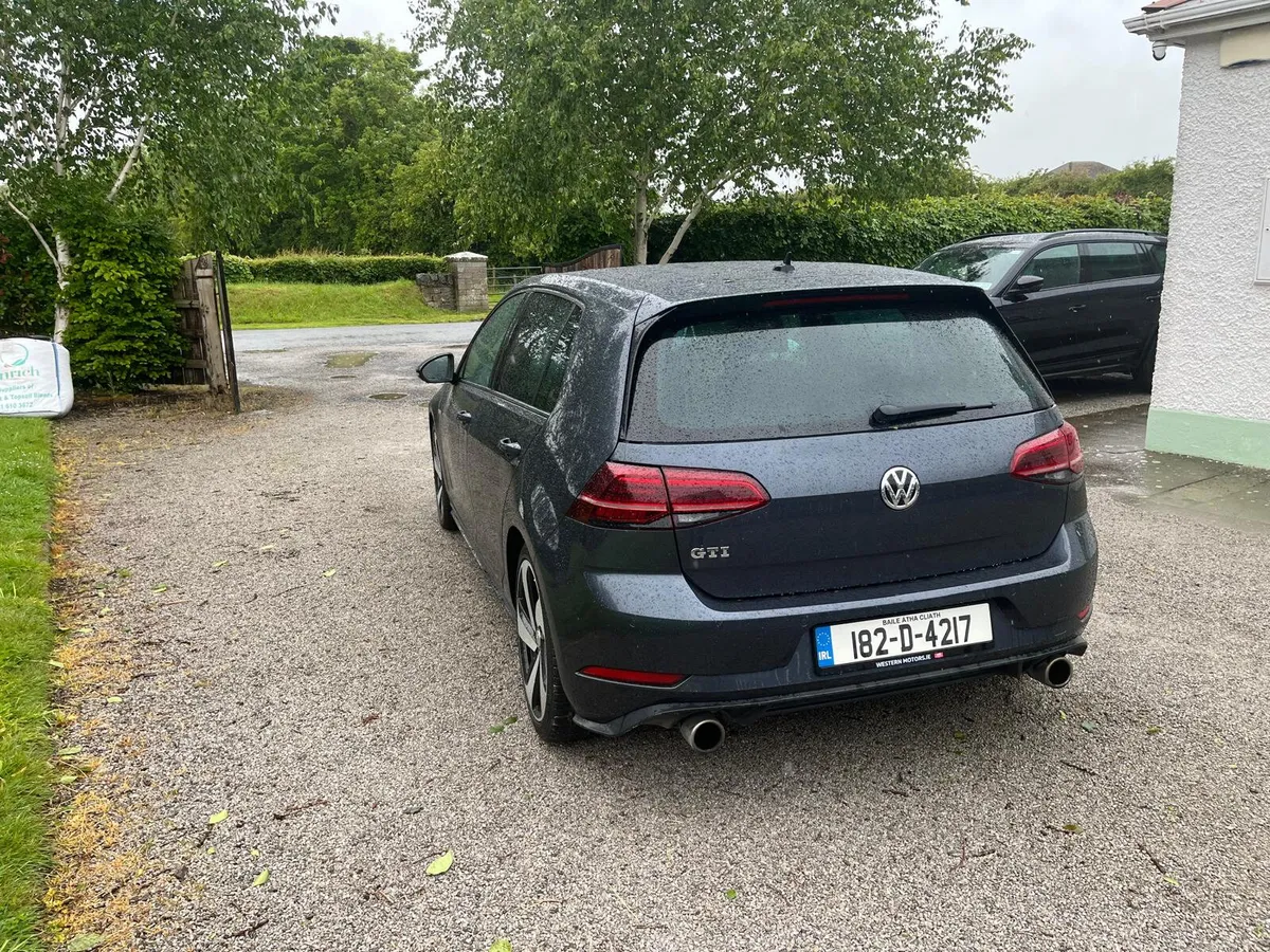 VW Golf GTI 230HP 7.5 Performance Pack Manual - Image 3