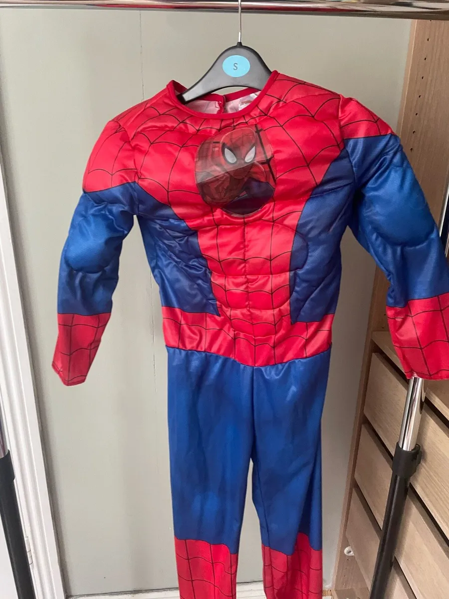 Spider man costume (age 7-8) - Image 1