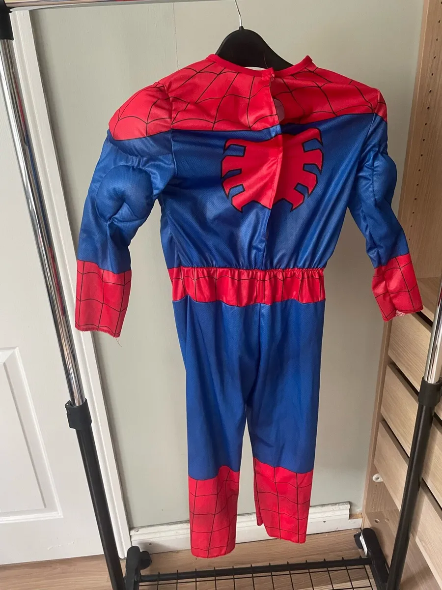 Spider man costume (age 7-8) - Image 4