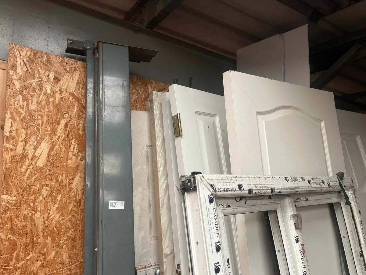 Online Auction Of Doors & Window Frames - Image 2