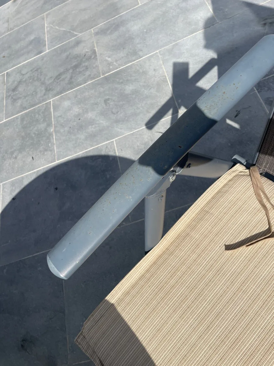 Patio table and 4 chairs - Image 4
