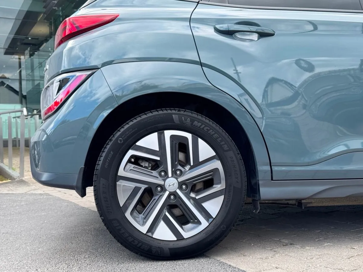 Hyundai Kona Kona EV Premium 64 kWh - Image 4