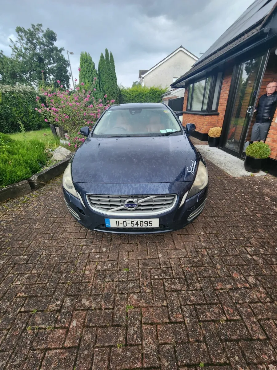 Volvo V60 2011 - Image 1