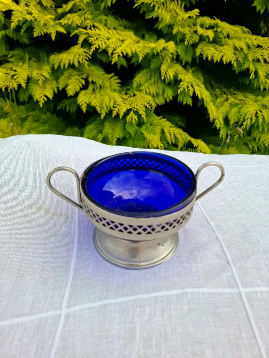 Blue glass sugar bowl postage possible