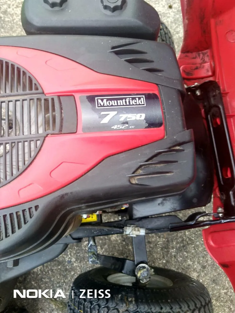 Ride on Lawnmower Mount field 1538H - Image 4