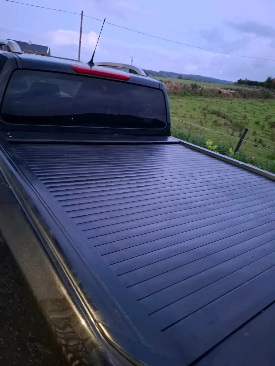 Navara mountain top roller cover armadillo mk4 - Image 1