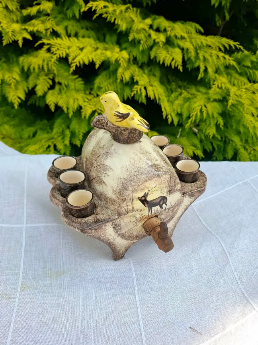 Vintage ceramic barrel with cups postage possible - Image 1