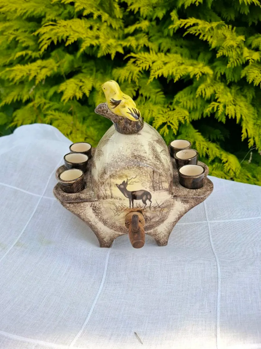 Vintage ceramic barrel with cups postage possible - Image 2