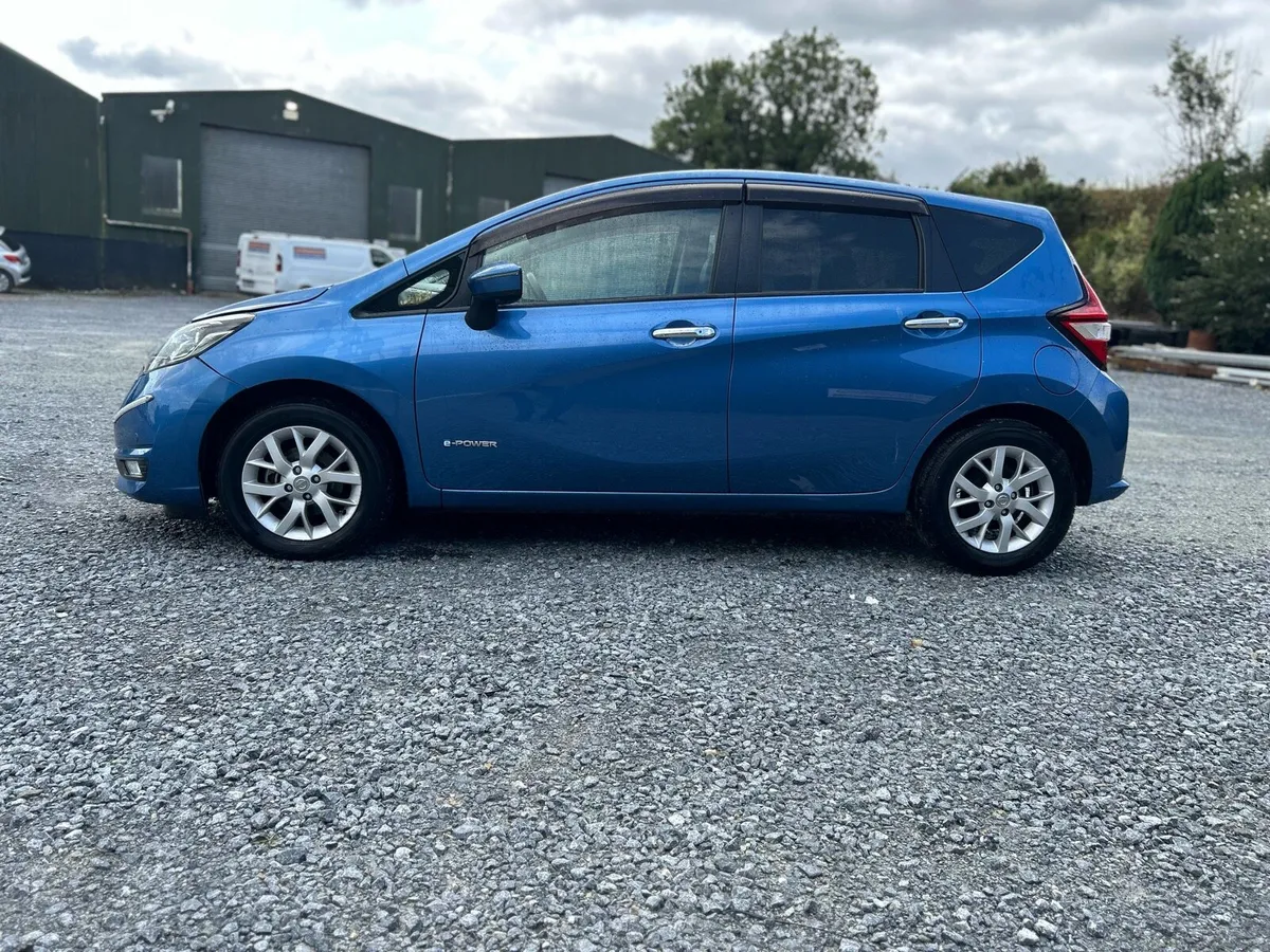 2018 Nissan note automatic - Image 2