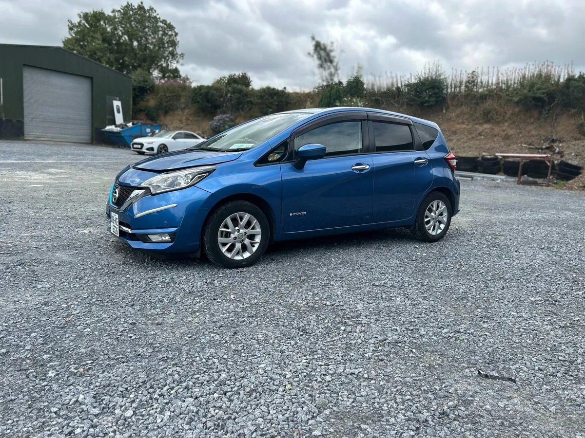 2018 Nissan note automatic - Image 4