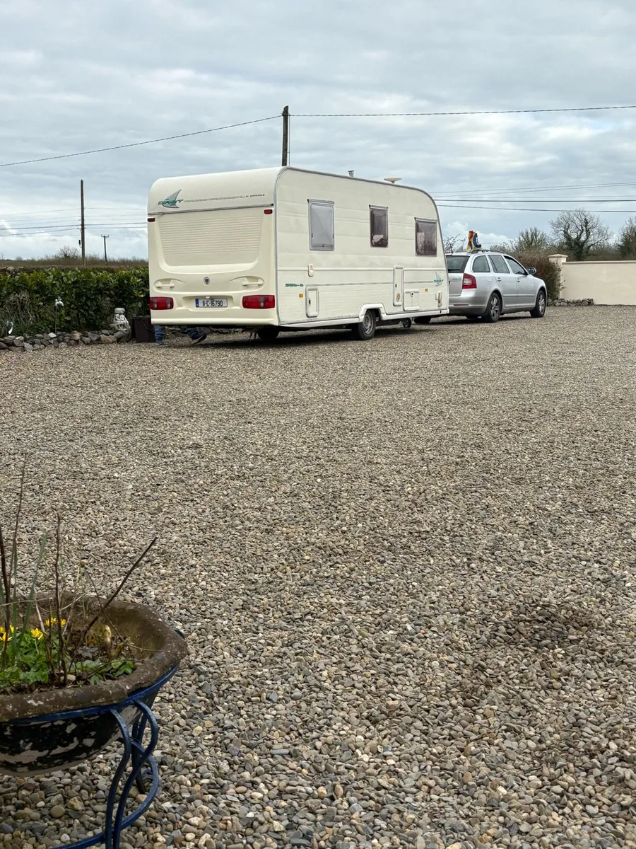 Caravan - Image 4