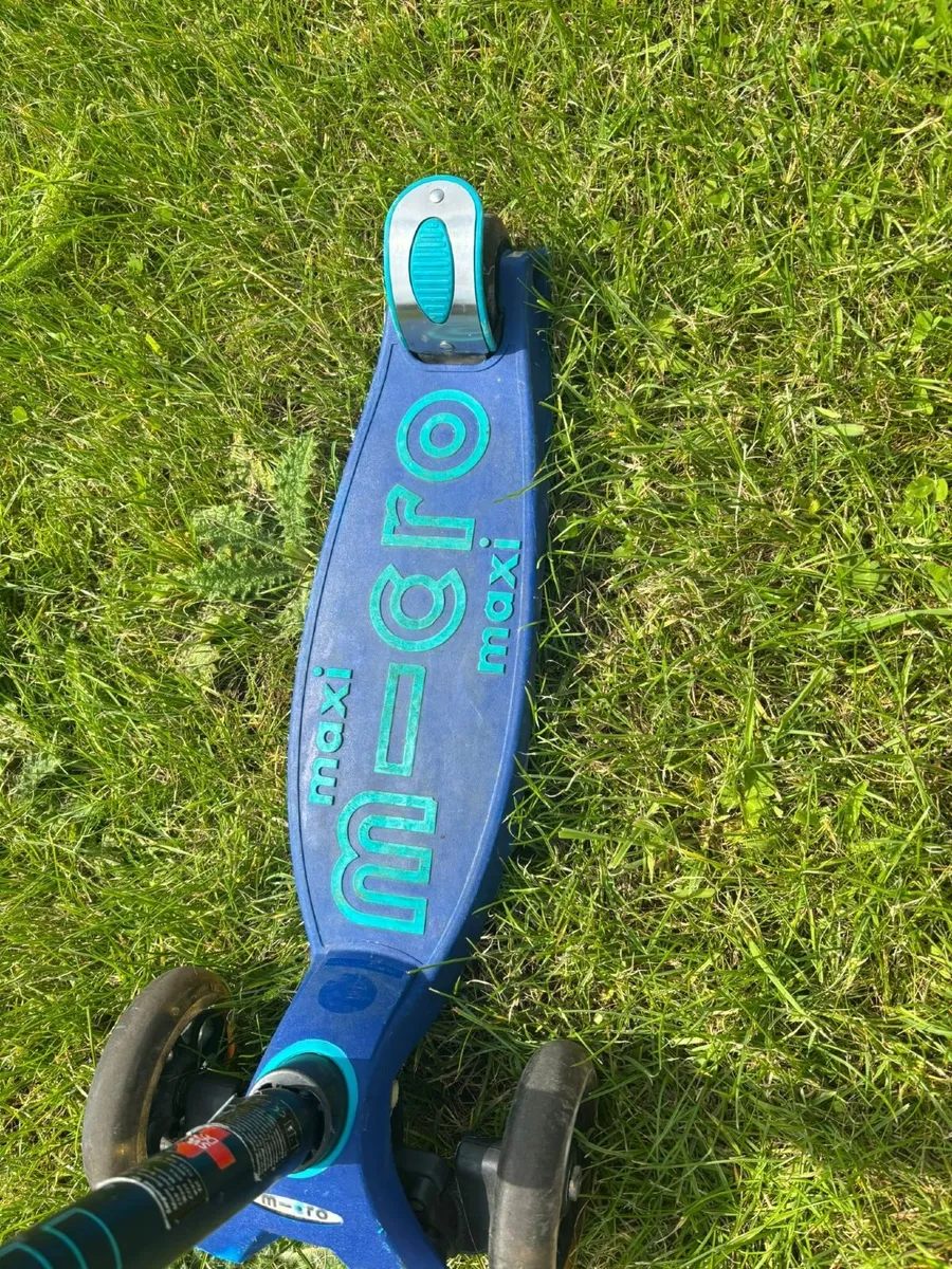 Childs scooter - Image 2