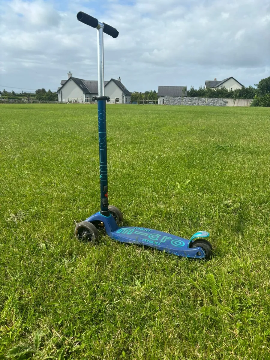 Childs scooter - Image 4