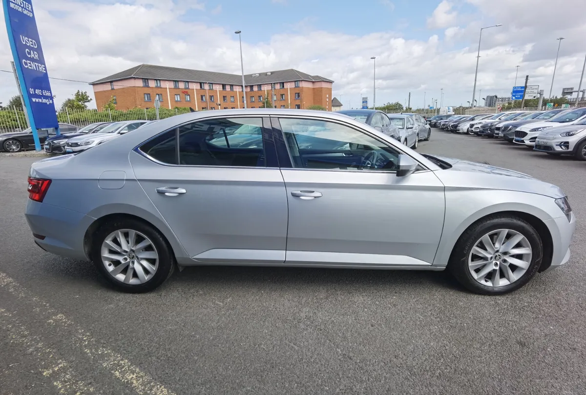 SKODA SUPERB 2.0TDI AMBITION 150BHP - Image 4