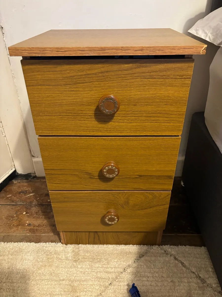 Two bedside lockers with drawers - Image 1