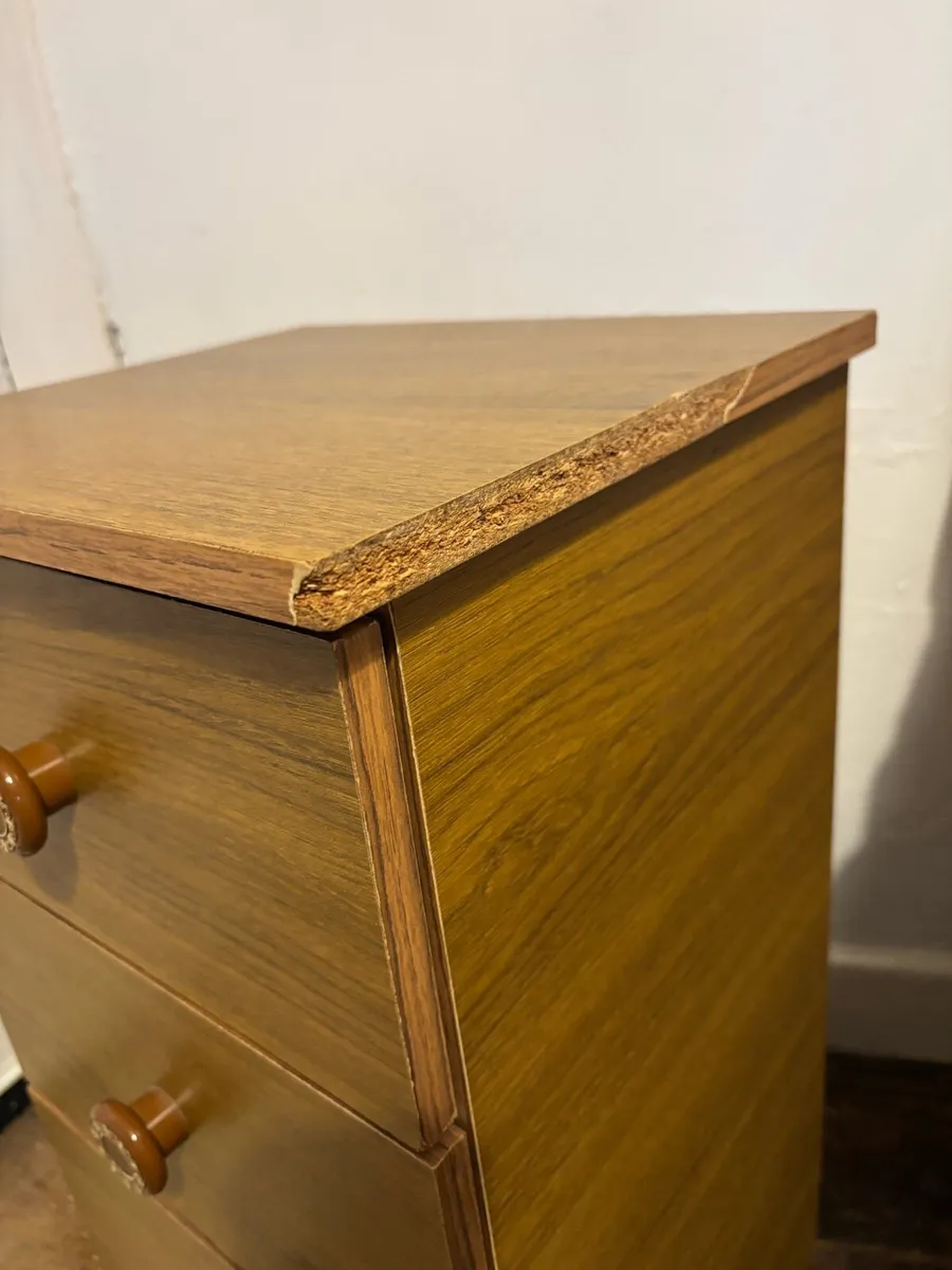 Two bedside lockers with drawers - Image 3