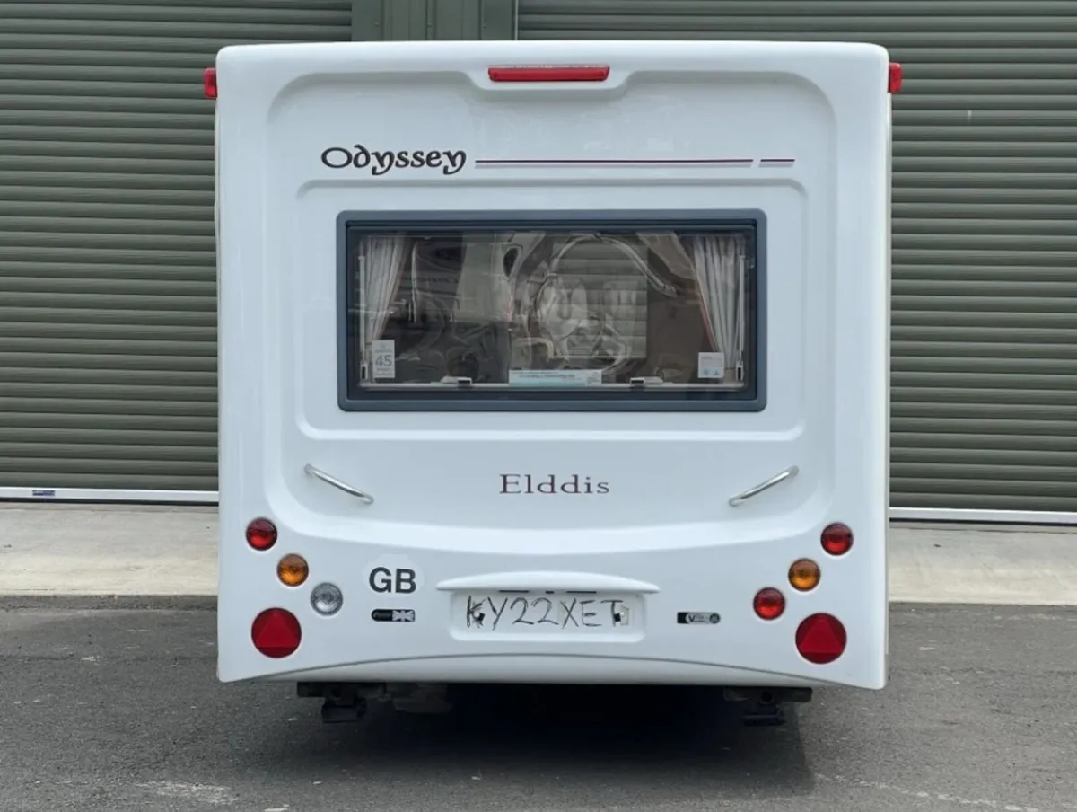 elddis 6 berth full awning & motormover - Image 4