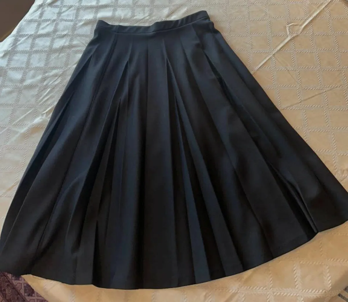 Vtg Midi Skirt L Pleated Black Pull On Retro Secre - Image 2