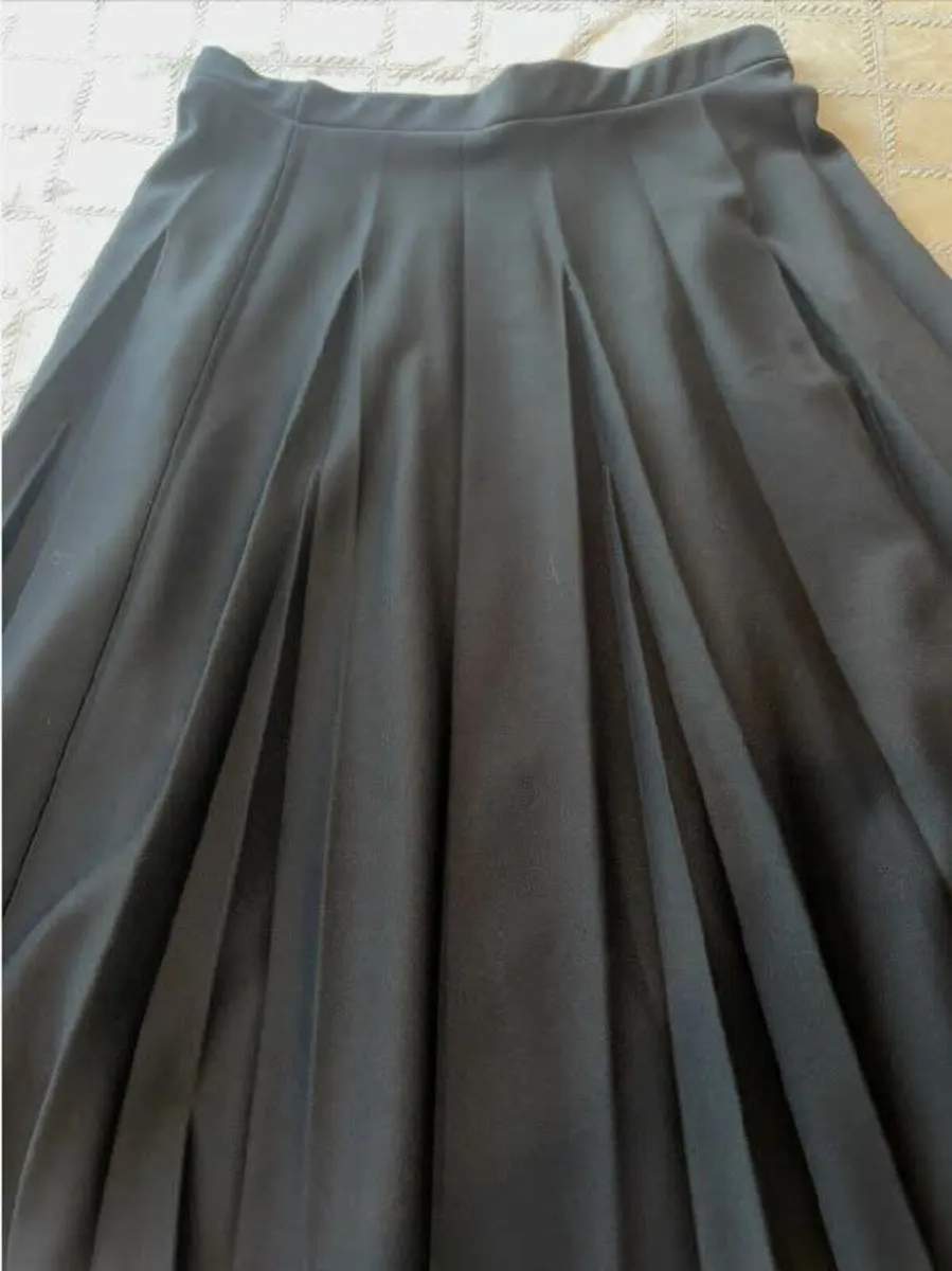 Vtg Midi Skirt L Pleated Black Pull On Retro Secre - Image 3