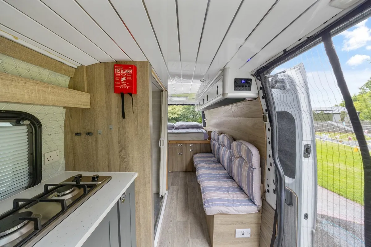 Renault Master 2018 Camper Van - Fully Equipped - Image 4