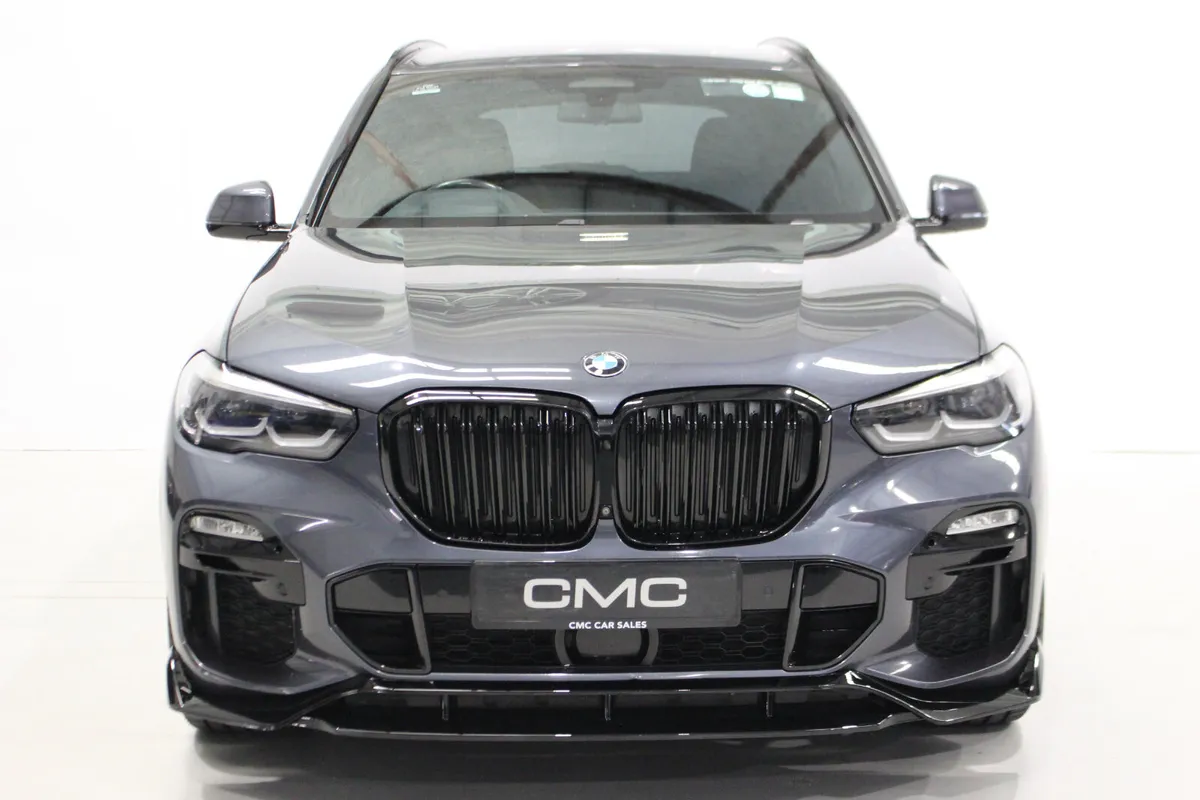 2020 BMW X5  45e M Sport High Spec - Image 2