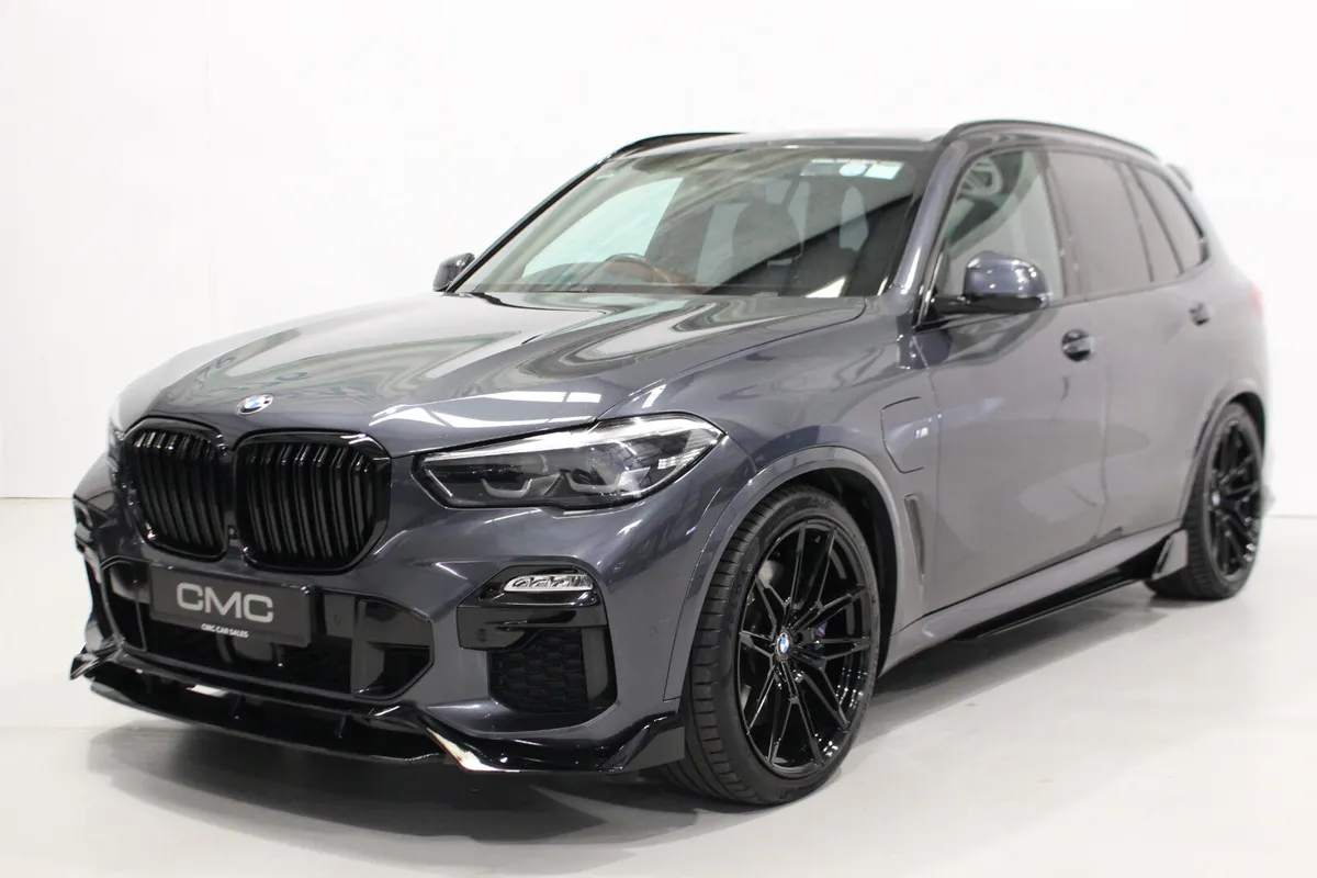 2020 BMW X5  45e M Sport High Spec - Image 3