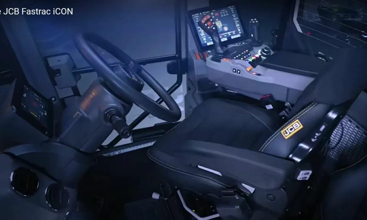 JCB Fastrac 4220 icon @ Russell Fastraxx Ltd - Image 3
