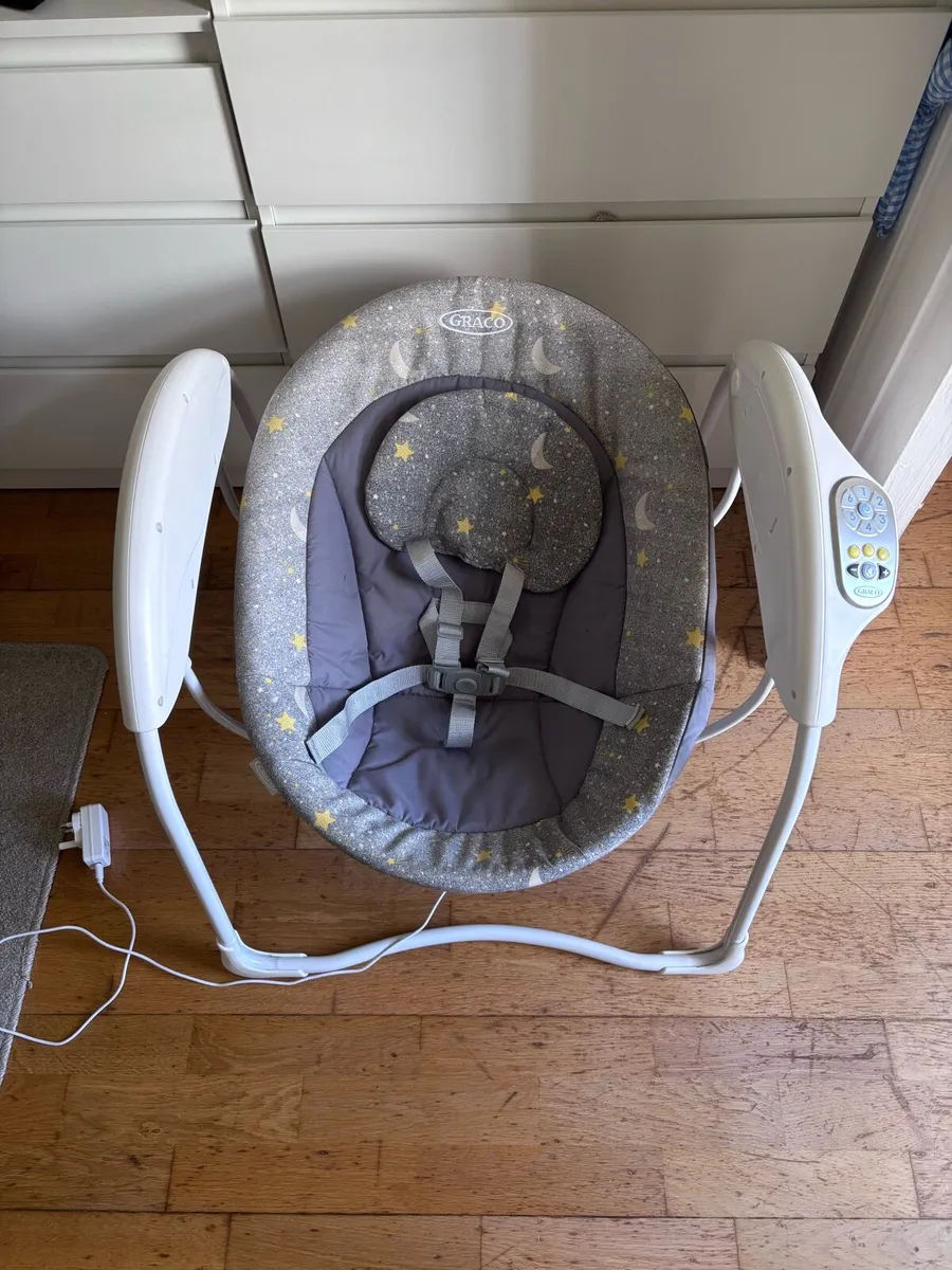 GRACO BABY SWING