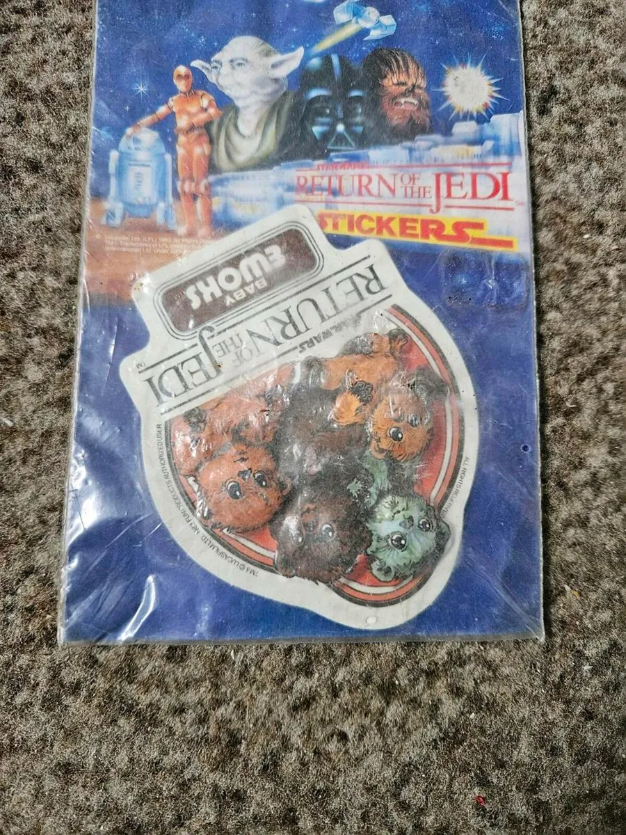 Vintage Star Wars ROTJ Ewoks Badge Sticker - Image 2