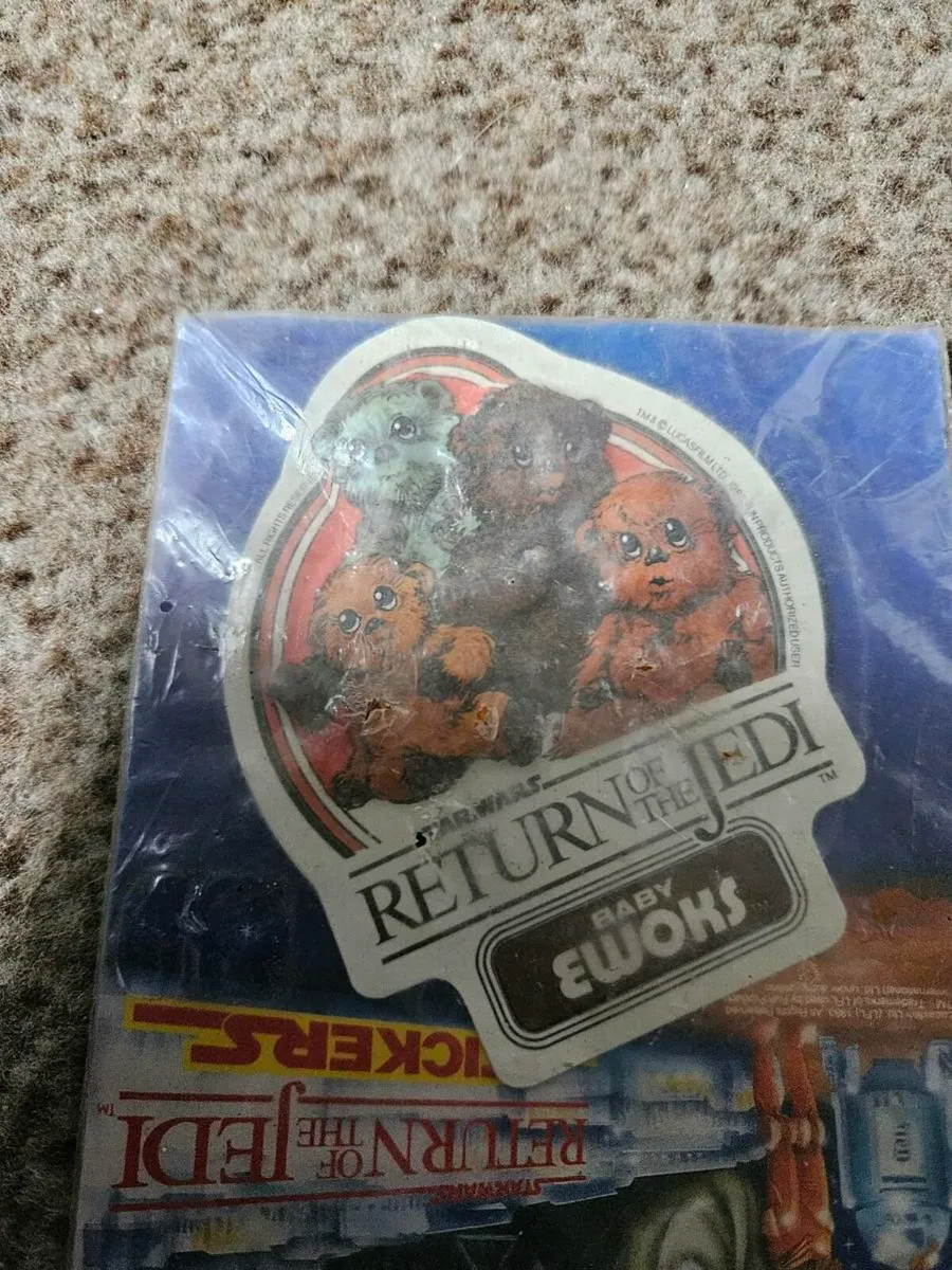 Vintage Star Wars ROTJ Ewoks Badge Sticker - Image 4