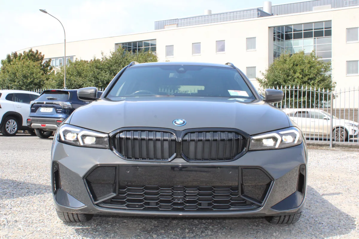 BMW 3-Series 330E M Sport *Full Leather* - Image 4