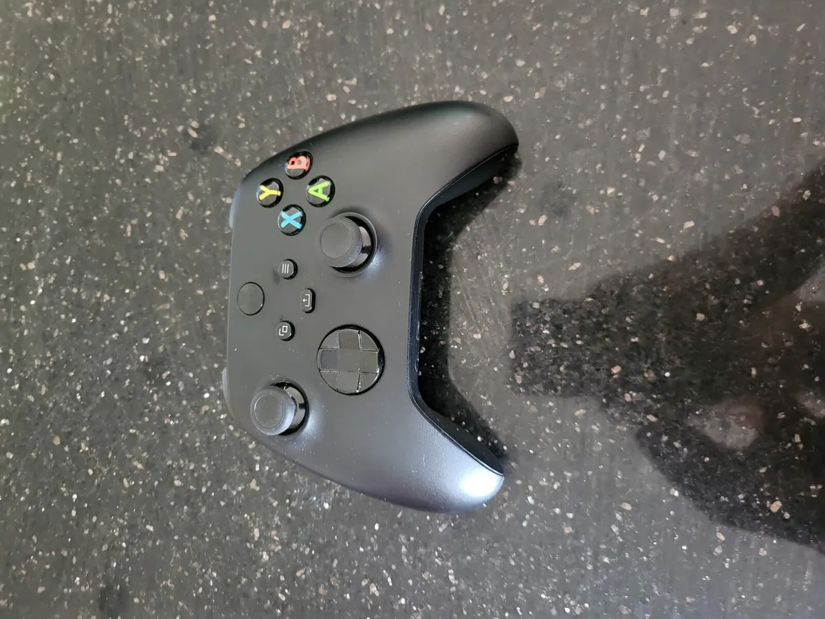 XBOX Series X - Image 4