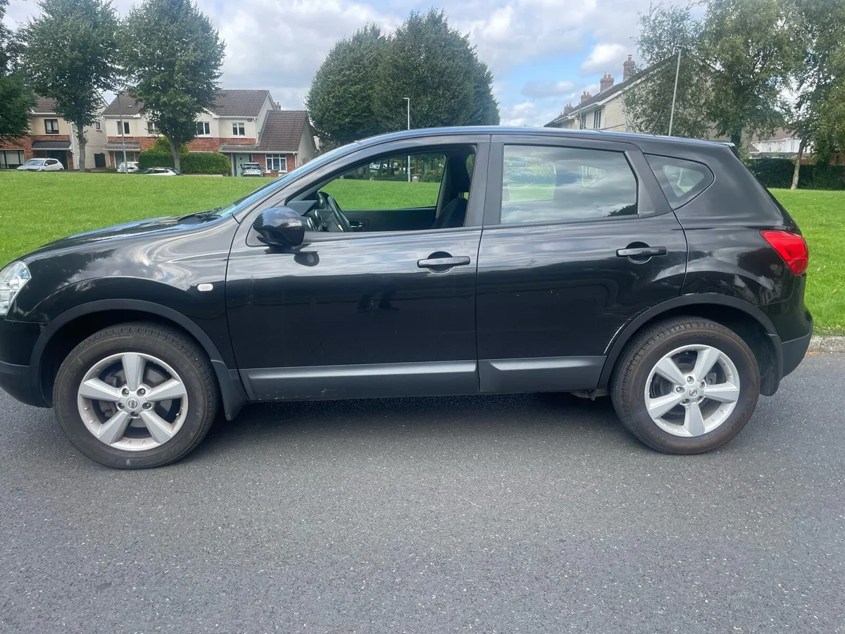 09QASHQAI PETROL AUTOMATIC ONLY 81000Mls NCT 06/26 - Image 1