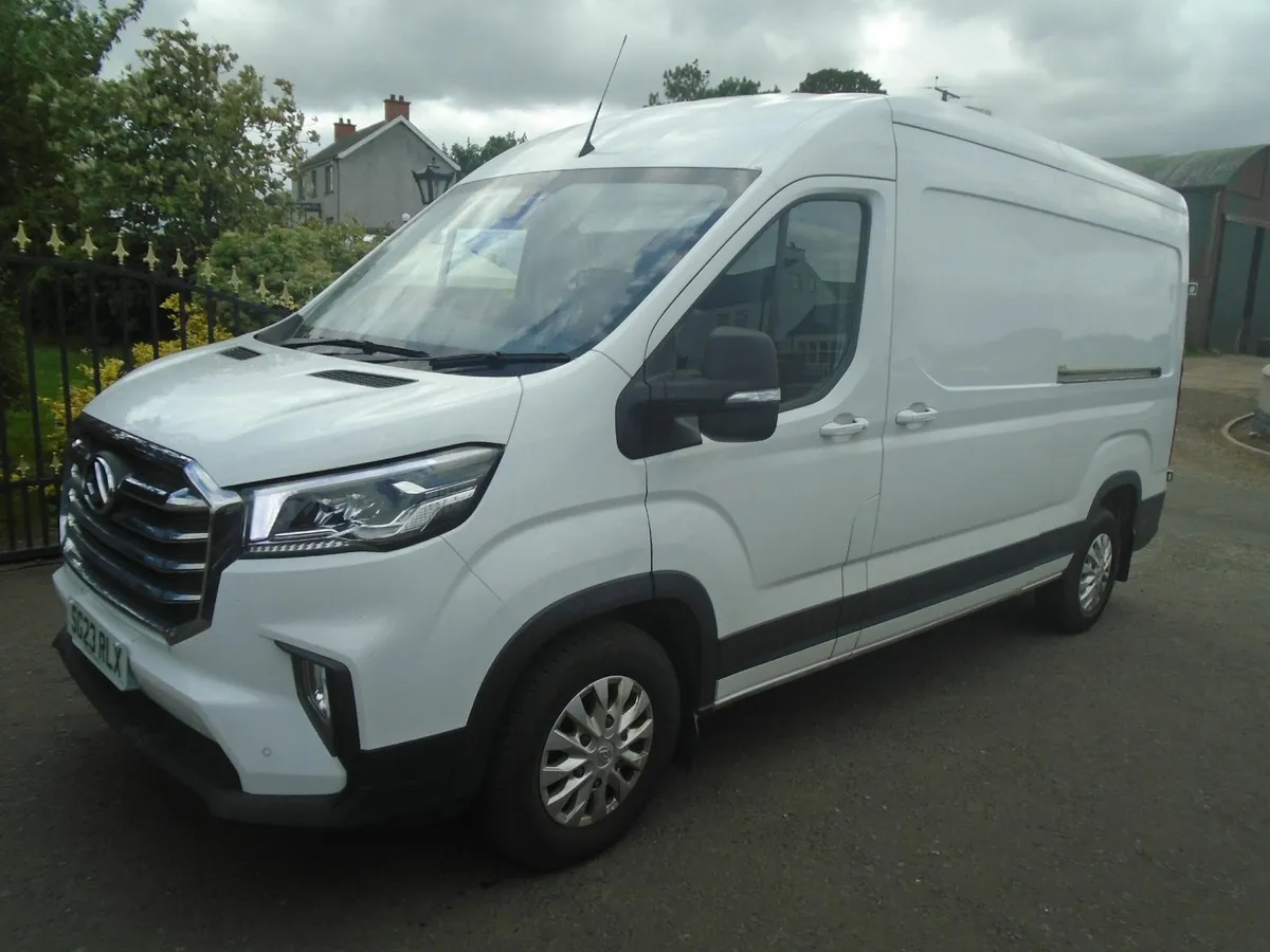2023 Maxus DELIVER 9 LUX 150HP - Image 3