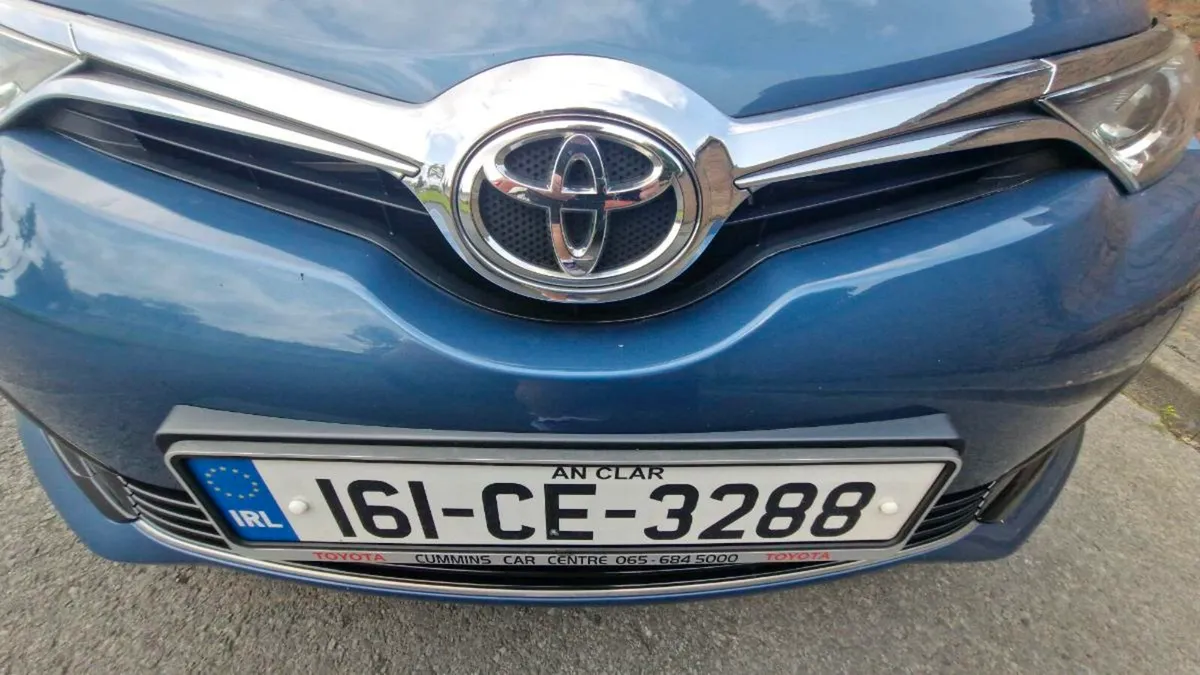 Car - Image 2