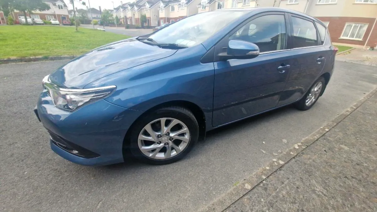 Car - Image 4