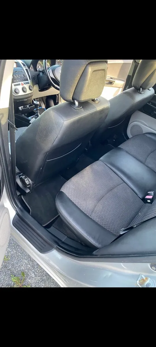 Kia Ceed 2010 - Image 3
