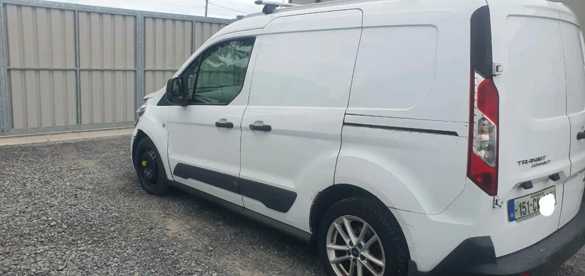 151 FORD TRANSIT CONNECT - Image 4