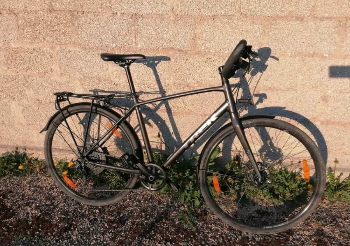 Bike TREK FX 3 disc equipped - Image 1