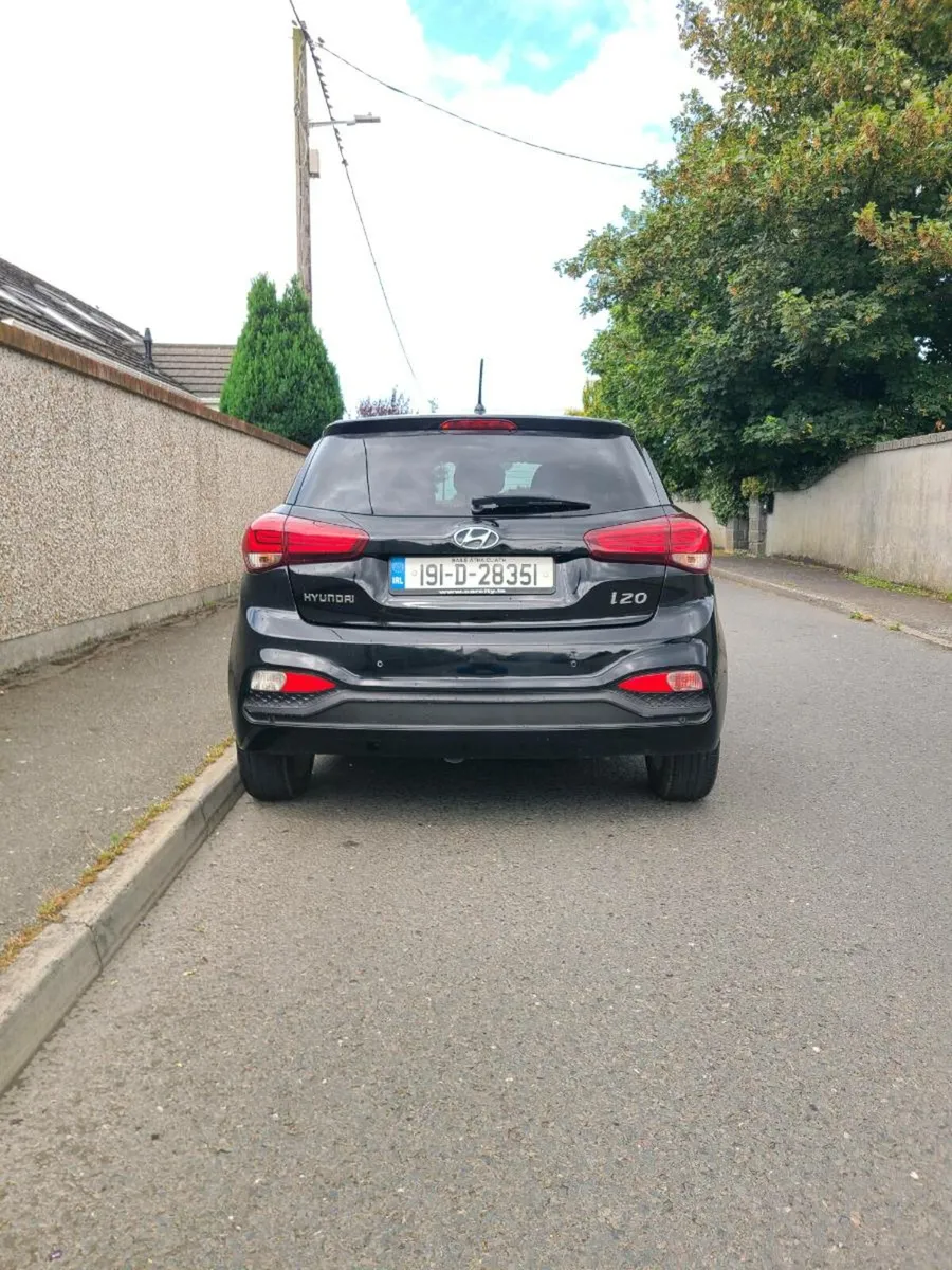 Car - Image 2