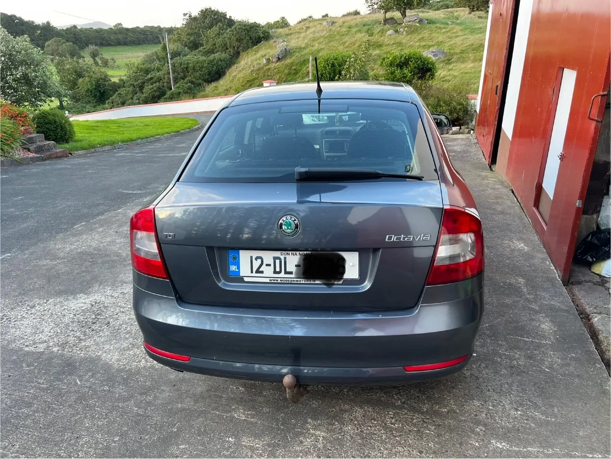 Skoda Octavia 2012 - Image 4